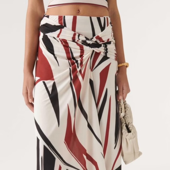 Bash abstract midi skirt - Picture 3 of 7